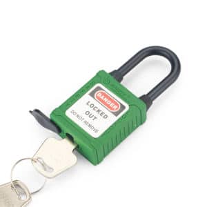CANDADO DE SEGURIDAD TERMOPLÁSTICO VERDE ZENEX 1-1 / 2 PULG. (38 MM) DE ANCHO CON GRILLETE DE 3 PULG (76 MM) 410LTG